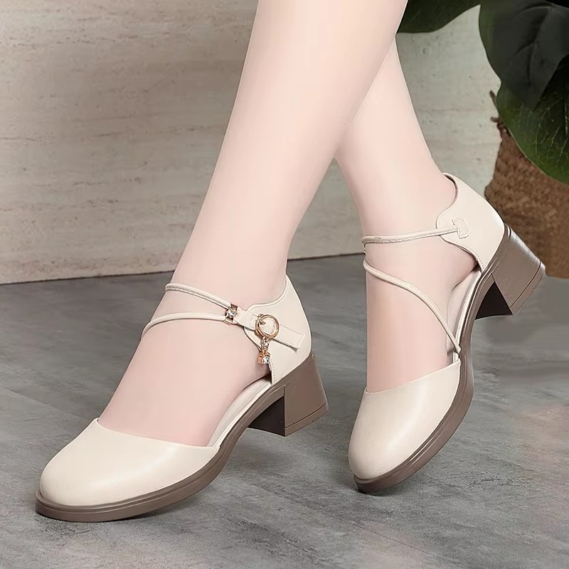 Zapatos de tacón medio redondo - Bandage reseña y precio